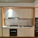 Zhome - Haiqi Garden - Four Bedroom Apartment On The Bund With Bund View